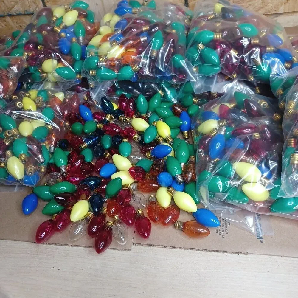 Lot 110 Colored Christmas Light Bulbs - C 7 Show Light Multicolor Some Blink